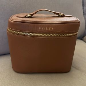 Sly Beauty Ever Need Makeup Case